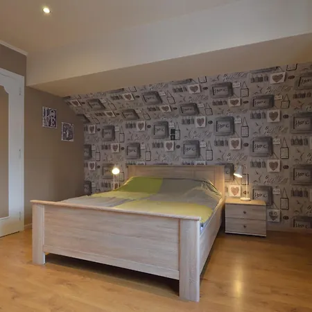 Retreat Near Forest 펜션